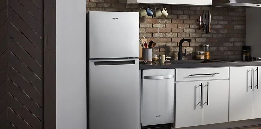 whirlpool-top-mount-refrigerator-WRT112CZJZ